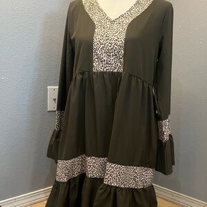 Haptics dress size small